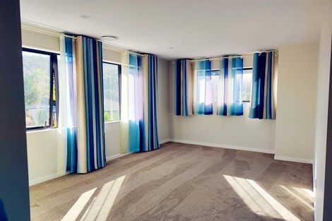 Photo of property in 111 Glendhu Road, Bayview, Auckland, 0629