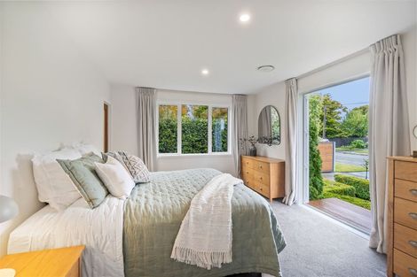 Photo of property in 99 Bryndwr Road, Bryndwr, Christchurch, 8052