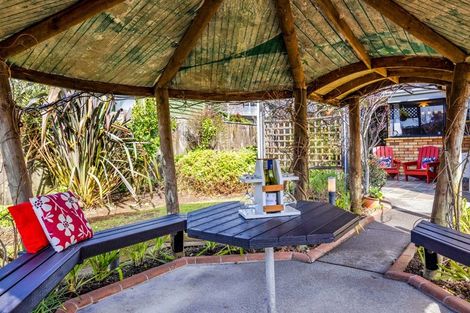 Photo of property in 1 Ludlow Place, Bell Block, New Plymouth, 4312