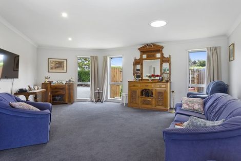 Photo of property in 5 Haydon Place, Amberley, 7410