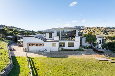Photo of property in 3 Coroglen Rise, Pukerua Bay, 5026