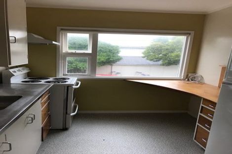 Photo of property in 2/2 Scarborough Terrace, Mount Victoria, Wellington, 6011