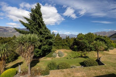 Photo of property in 10 Minaret Ridge, Wanaka, 9305