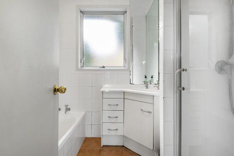 Photo of property in 51 Salamanca Road, Sunnynook, Auckland, 0620