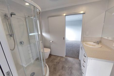 Photo of property in 122a Heta Road, Highlands Park, New Plymouth, 4312