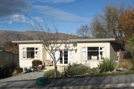 Photo of property in 50a Ray Street, Cromwell, 9310