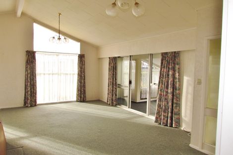 Photo of property in 6 Lowes Place, Solway, Masterton, 5810