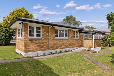 Photo of property in 222 Great South Road, Huntly, 3700