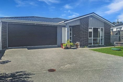 Photo of property in 45 Vinistra Road, Kumeu, 0810
