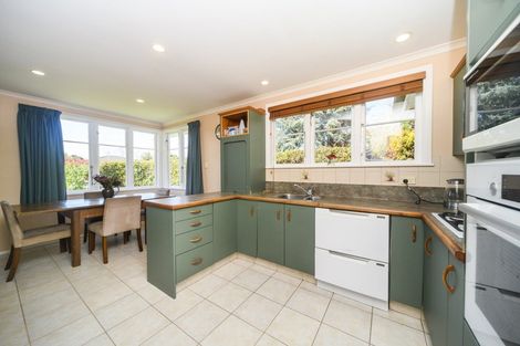 Photo of property in 1 Antrim Place, Hokowhitu, Palmerston North, 4410