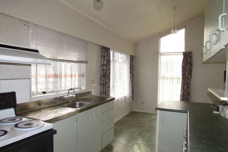 Photo of property in 6 Lowes Place, Solway, Masterton, 5810