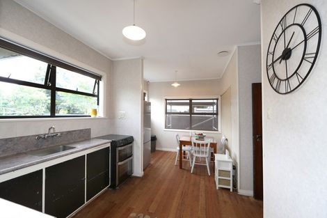 Photo of property in 9 Rutherford Road, Marewa, Napier, 4110