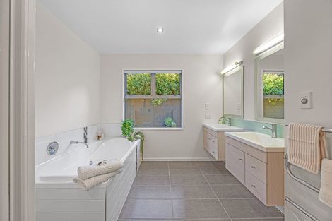 Photo of property in 8 Quarry Hill Terrace, Kennedys Bush, Christchurch, 8025