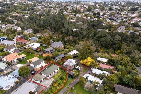 Photo of property in 2/96 Verbena Road, Birkdale, Auckland, 0626