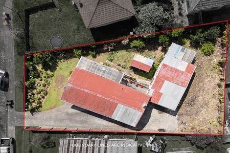 Photo of property in 15 Kambalda Street, Mangere Bridge, Auckland, 2022