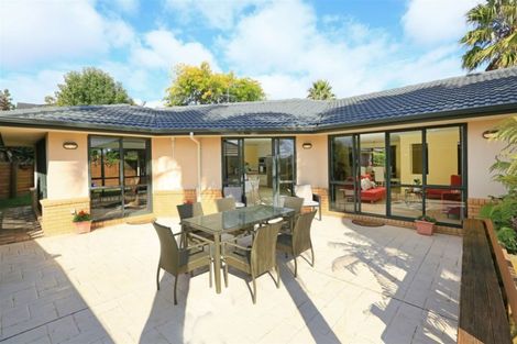 Photo of property in 1 Semillon Avenue, Henderson, Auckland, 0612