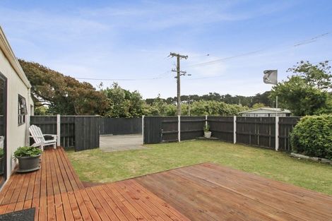Photo of property in 83 Nash Parade, Foxton Beach, Foxton, 4815
