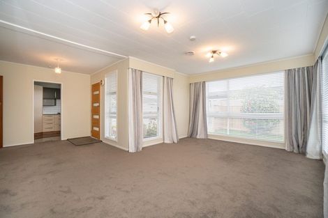Photo of property in 16 Drury Street, Cloverlea, Palmerston North, 4412