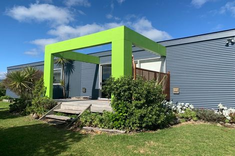 Photo of property in 22 Babbacombe Avenue, Otaki Beach, Otaki, 5512