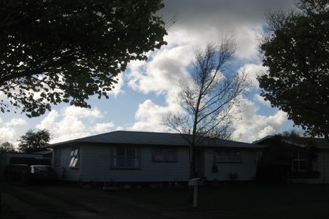 Photo of property in 14 Otaki Place, Westbrook, Palmerston North, 4412