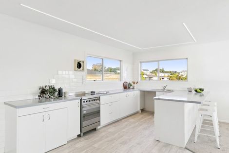 Photo of property in 139a Seatoun Heights Road, Miramar, Wellington, 6022