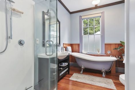 Photo of property in 15 Huia Road, Titirangi, Auckland, 0604