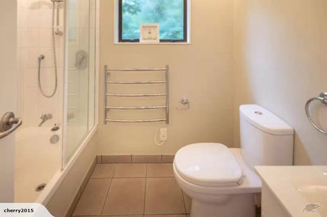 Photo of property in 10 Tio Tio Road, Miramar, Wellington, 6022