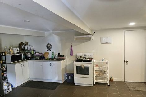 Photo of property in 7b Lowtherhurst Road, Massey, Auckland, 0614