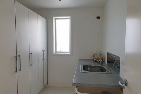 Photo of property in 72 Churchill Road, Murrays Bay, Auckland, 0630