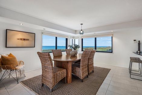 Photo of property in 32a Sunbrae Grove, Mount Maunganui, 3116