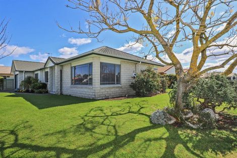Photo of property in 2 Addington Place, Taradale, Napier, 4112