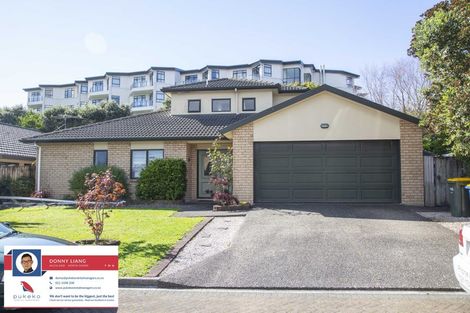 Photo of property in 20 Sunvista Avenue, Oteha, Auckland, 0632