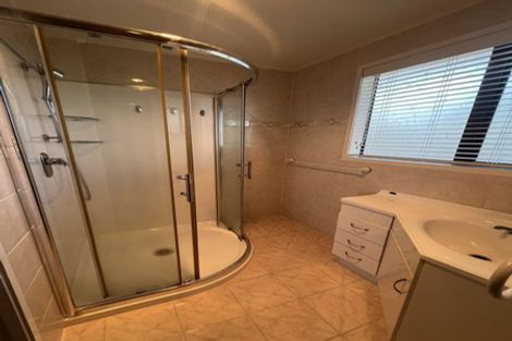 Photo of property in 18 Deodar Place, Totara Heights, Auckland, 2105