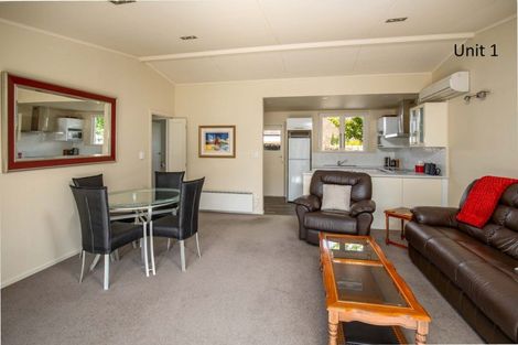 Photo of property in 2a Walton Street, Red Beach, 0932