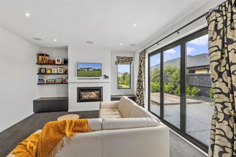 Photo of property in 22 Gilchrist Place, Kaiapoi, 7630