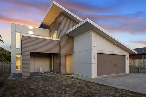 Photo of property in 15 Devoy Drive, Owhata, Rotorua, 3010