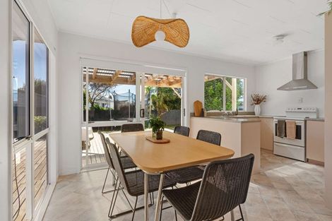 Photo of property in 4 Belray Place, Papamoa Beach, Papamoa, 3118