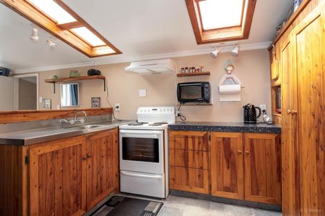 Photo of property in 5 Painstown Road, Waimate, 7978