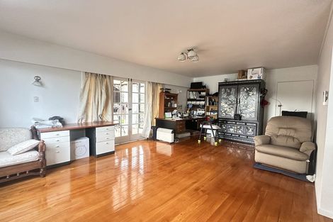 Photo of property in 1 Bentley Avenue, Glenfield, Auckland, 0629