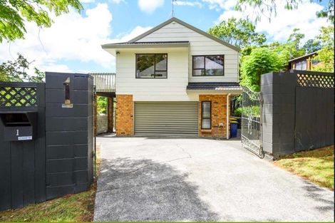 Photo of property in 1 Kallista Place, Browns Bay, Auckland, 0630