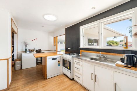 Photo of property in 15 Kettle Avenue, Awapuni, Palmerston North, 4412