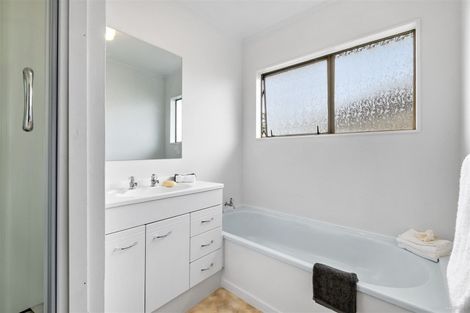 Photo of property in 47a Hatton Road, Orewa, 0931