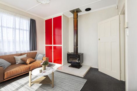 Photo of property in 2 Lynn Street, Oamaru North, Oamaru, 9400