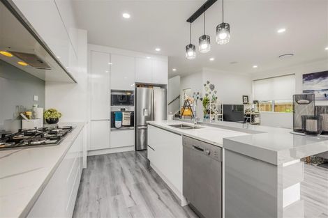 Photo of property in 23 Nightingale Road, Flat Bush, Auckland, 2019
