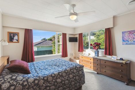 Photo of property in 106 Ruapehu Street, Paraparaumu, 5032
