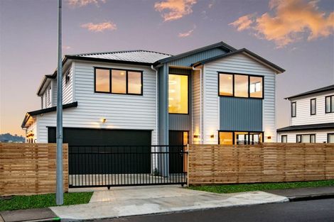 Photo of property in 12 Cumulus Way, Ranui, Auckland, 0612