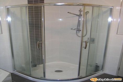 Photo of property in 18 Spoonbill Place, Unsworth Heights, Auckland, 0632