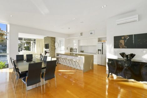 Photo of property in 8 Royds Street, Fendalton, Christchurch, 8014