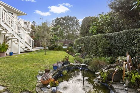 Photo of property in 138 Weatherly Road, Torbay, Auckland, 0630