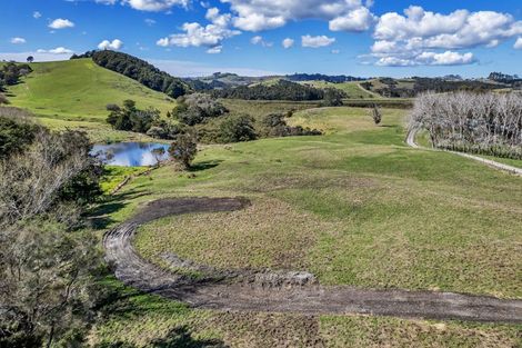 Photo of property in 111 Petley Road, Paparoa, 0571